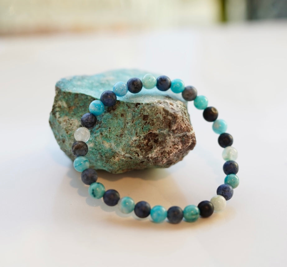 Crystal bracelet - size S/M - Dumortierite / Hemimorphite
