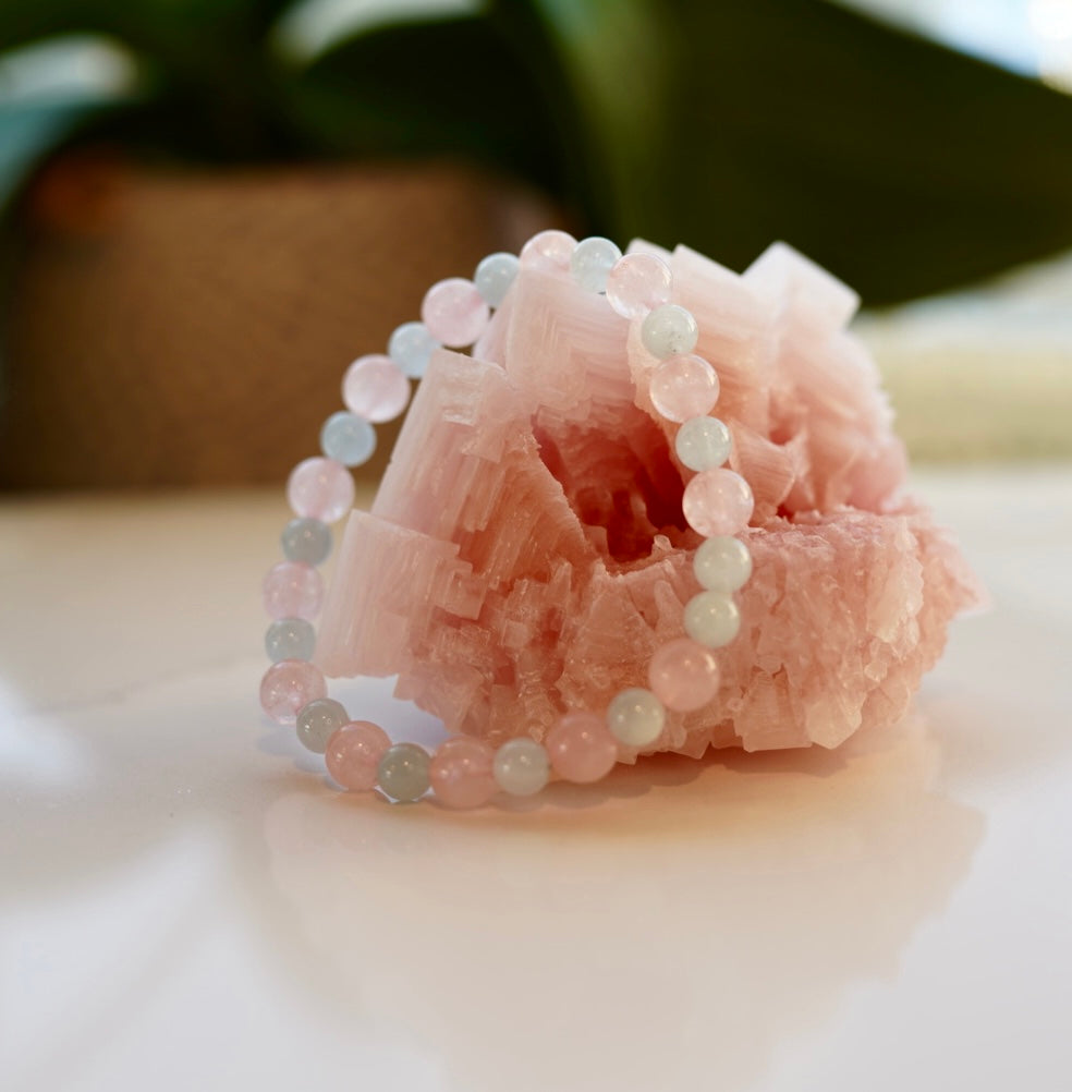 Crystal bracelet - size M/L - Aquamarine / Rose Quartz