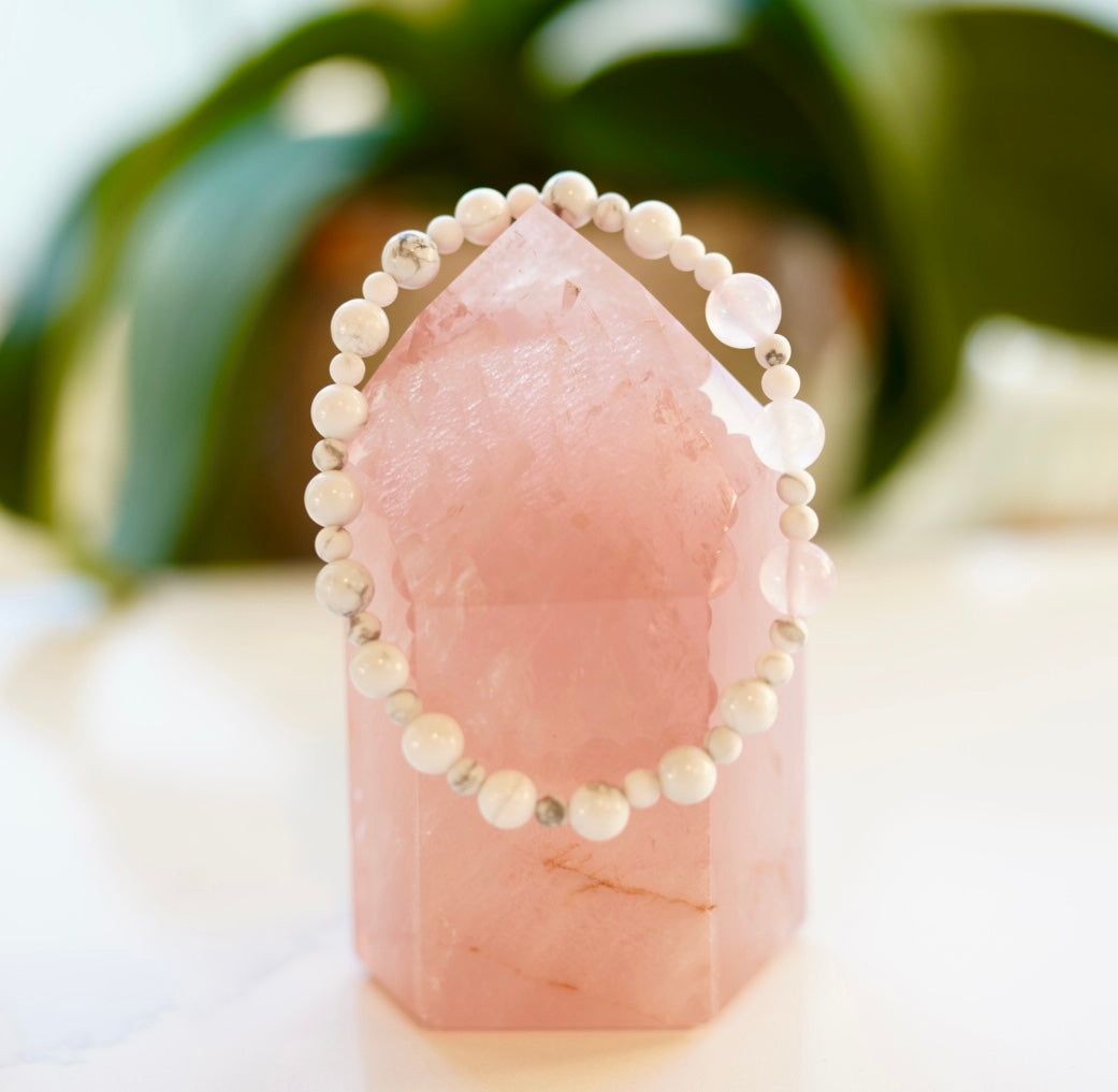 Crystal bracelet - size M/L - Howlite / Rose Quartz