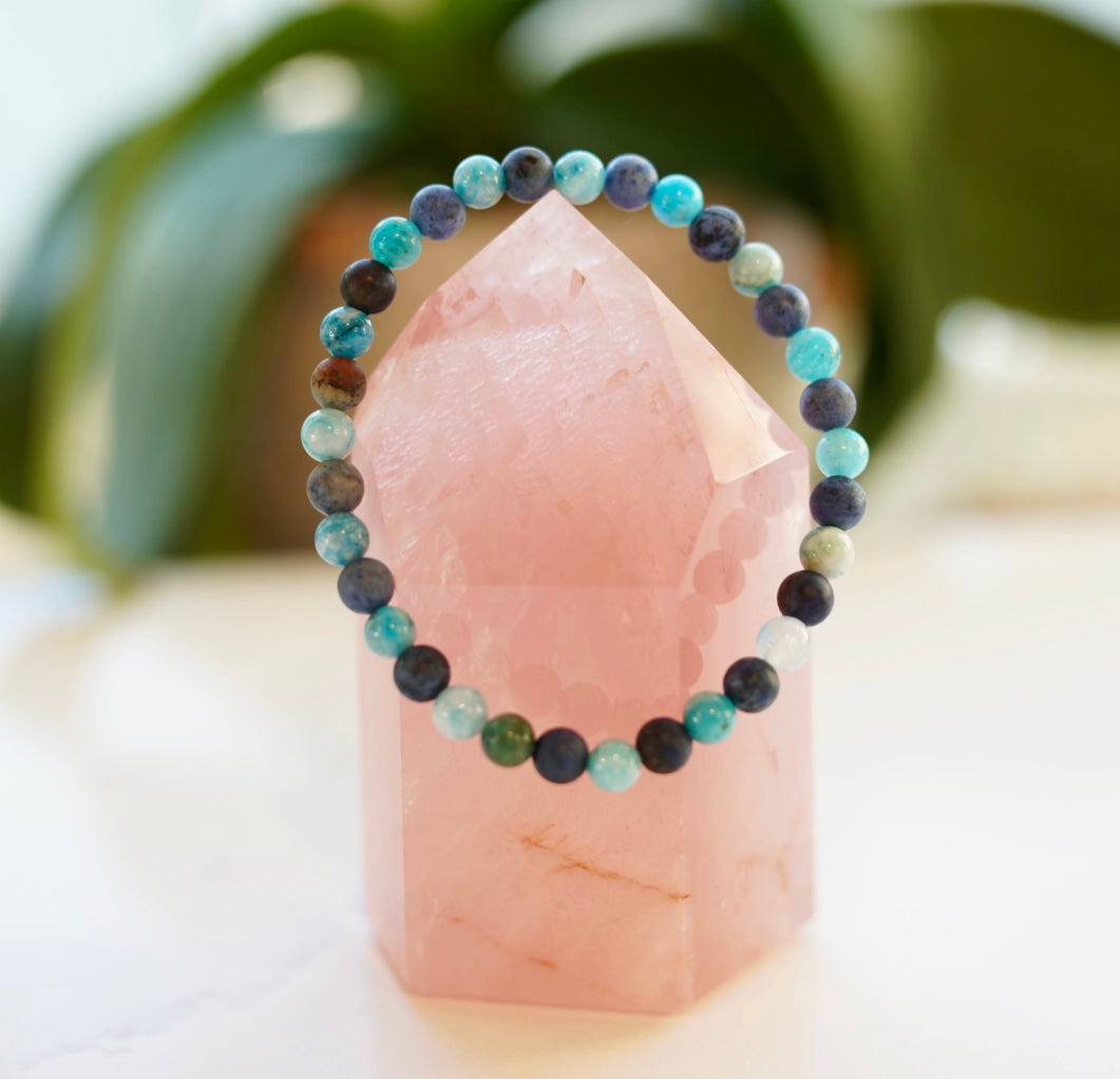 Crystal bracelet - size M/L - Dumortierite / Hemimorphite