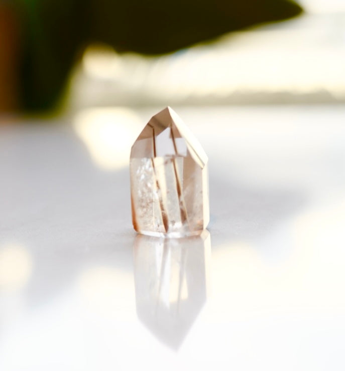 Amphibole quartz mini tower