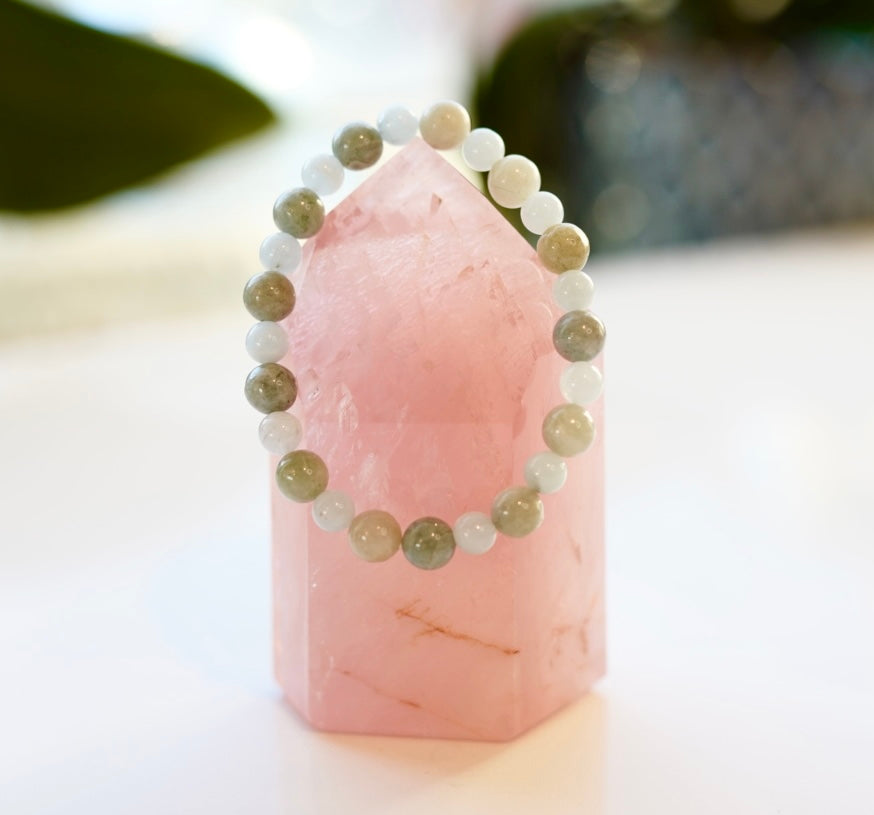 Crystal bracelet - size S/M - Aquamarine / Green Burmese Jade
